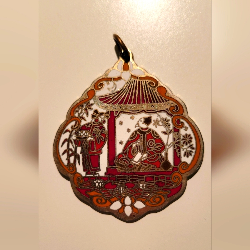 Vintage Asian Enamel Cloisart Pendant